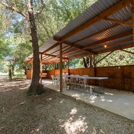 בית נופש Sardane *