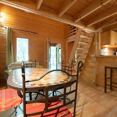 בית נופש Sardane Le Soler